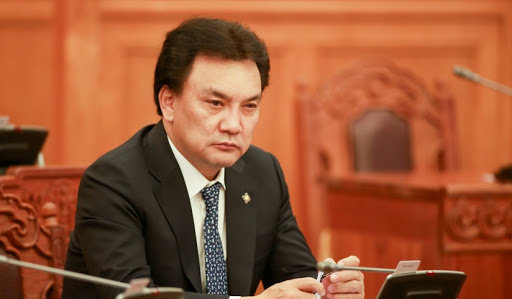 Б.Батзориг гишүүнээс түдгэлзэж, хэрэг нь прокурорт буцав